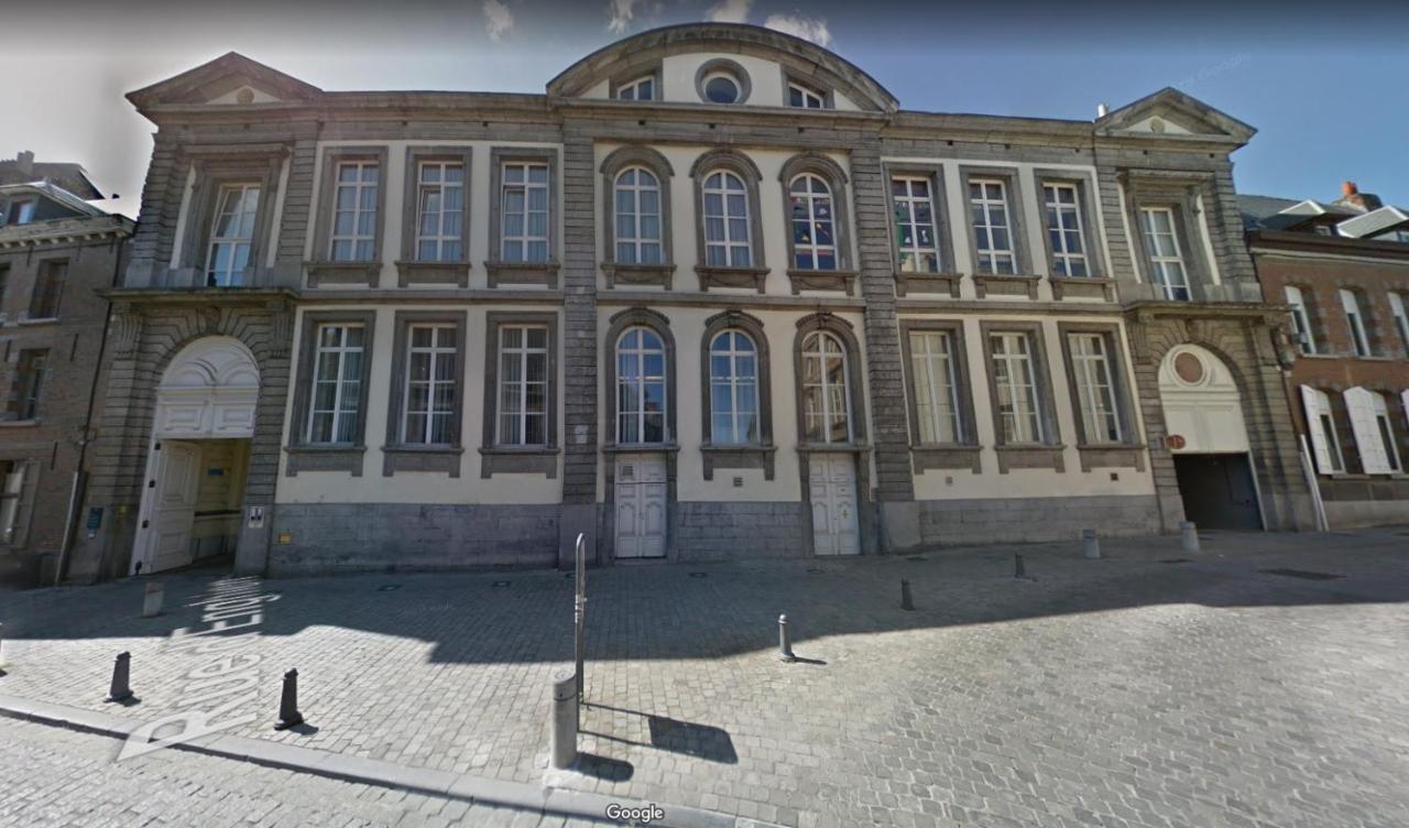 Logement Dans Le Coeur Historique De Монс Екстер'єр фото
